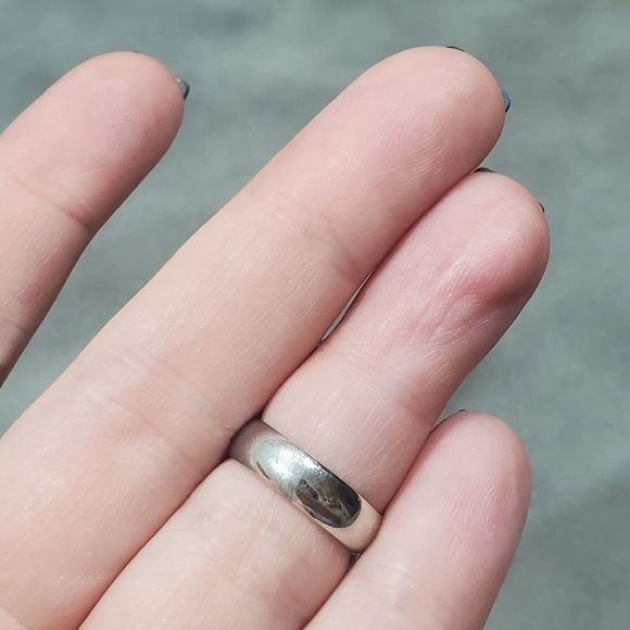 Jeweled statement ring‎ size 5 - Picture 3 of 6